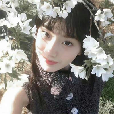 屋顶上的少女